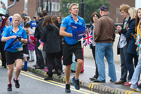 Olympic_torch-48
